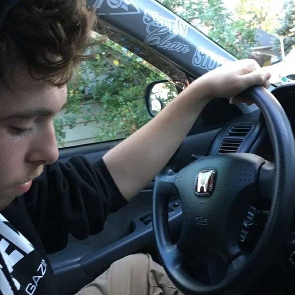 Meet your Posher, Adam - Picture 1 of 1